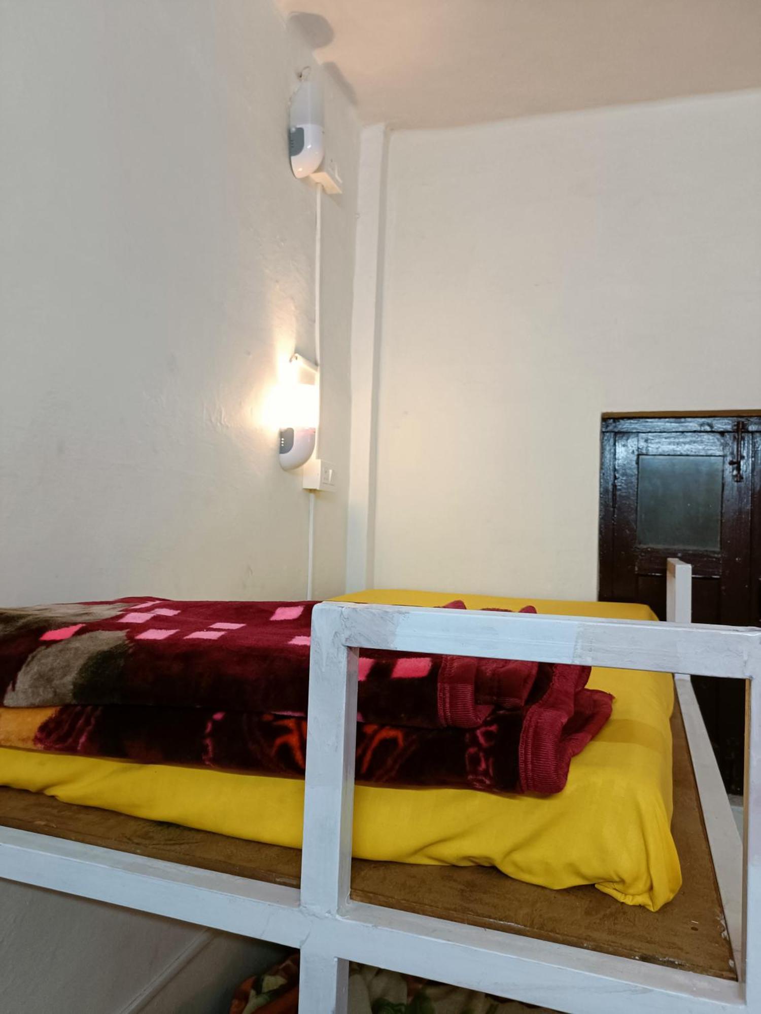 Baba Neeb Karori Hostel Bhowali Exteriér fotografie